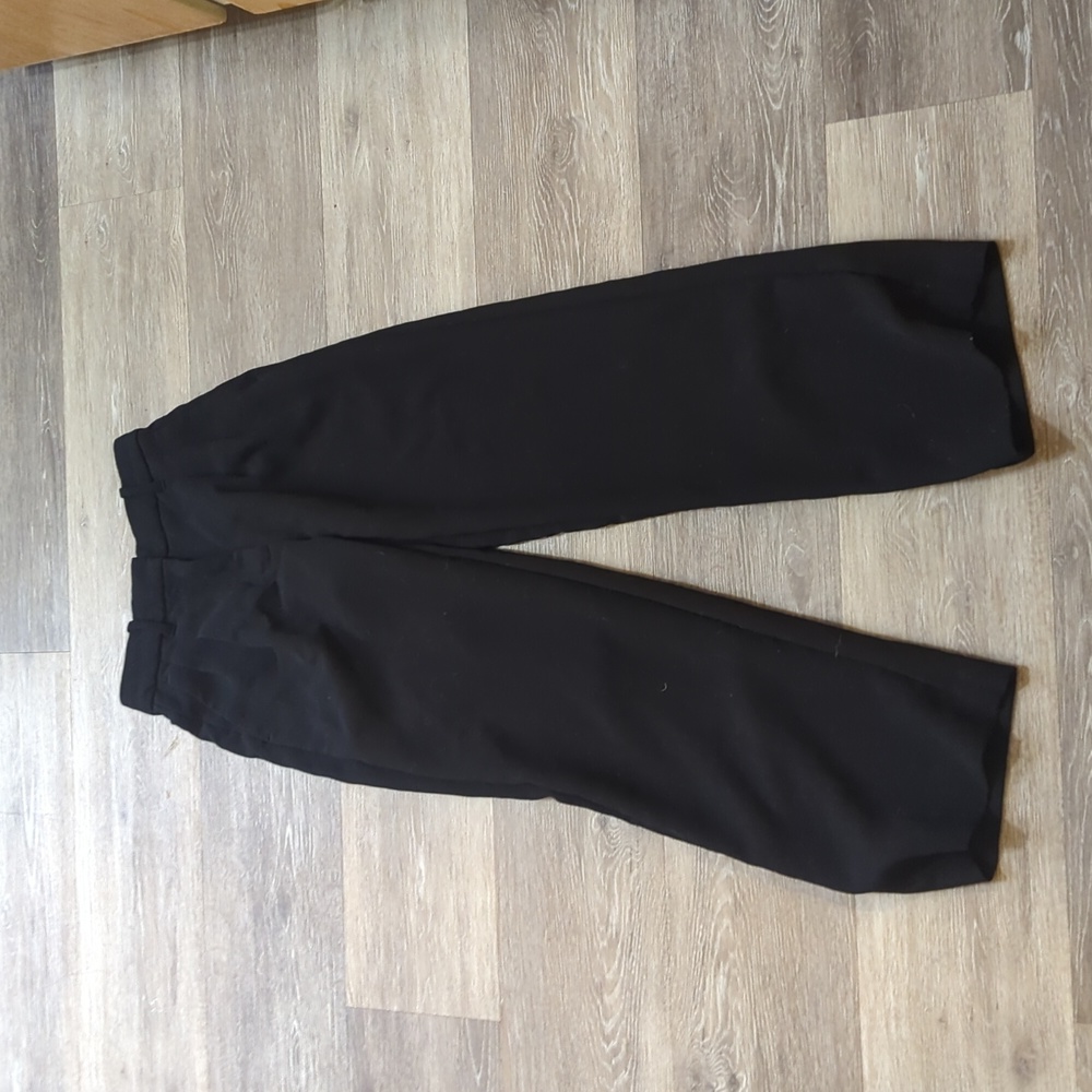 Aritzia Wilfred Effortless Pant Short - Size 00